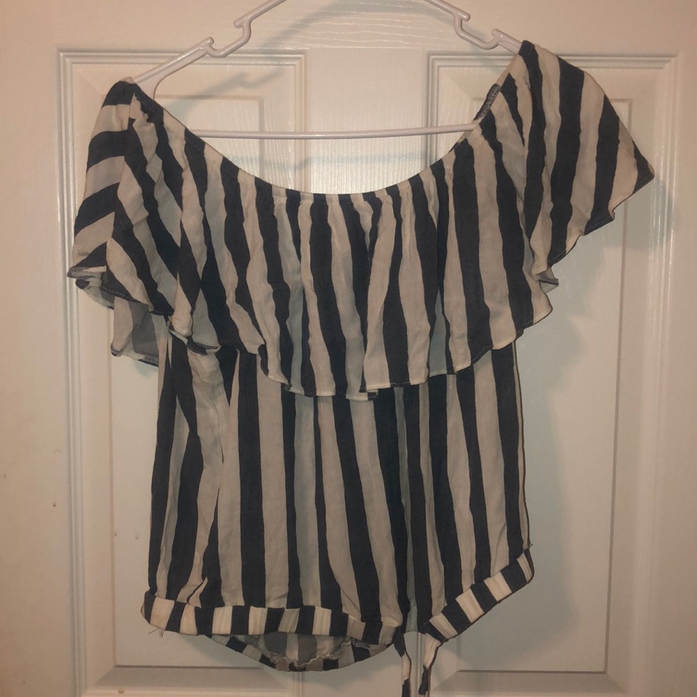 American Eagle Top